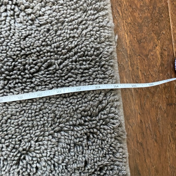 2 pc Gray Bathroom Rug / Mat  Set - Picture 4 of 9